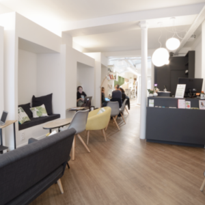 Openspace de myCowork Montorgueil - Paris2 - espace de coworking salle de réunion et bureaux privés