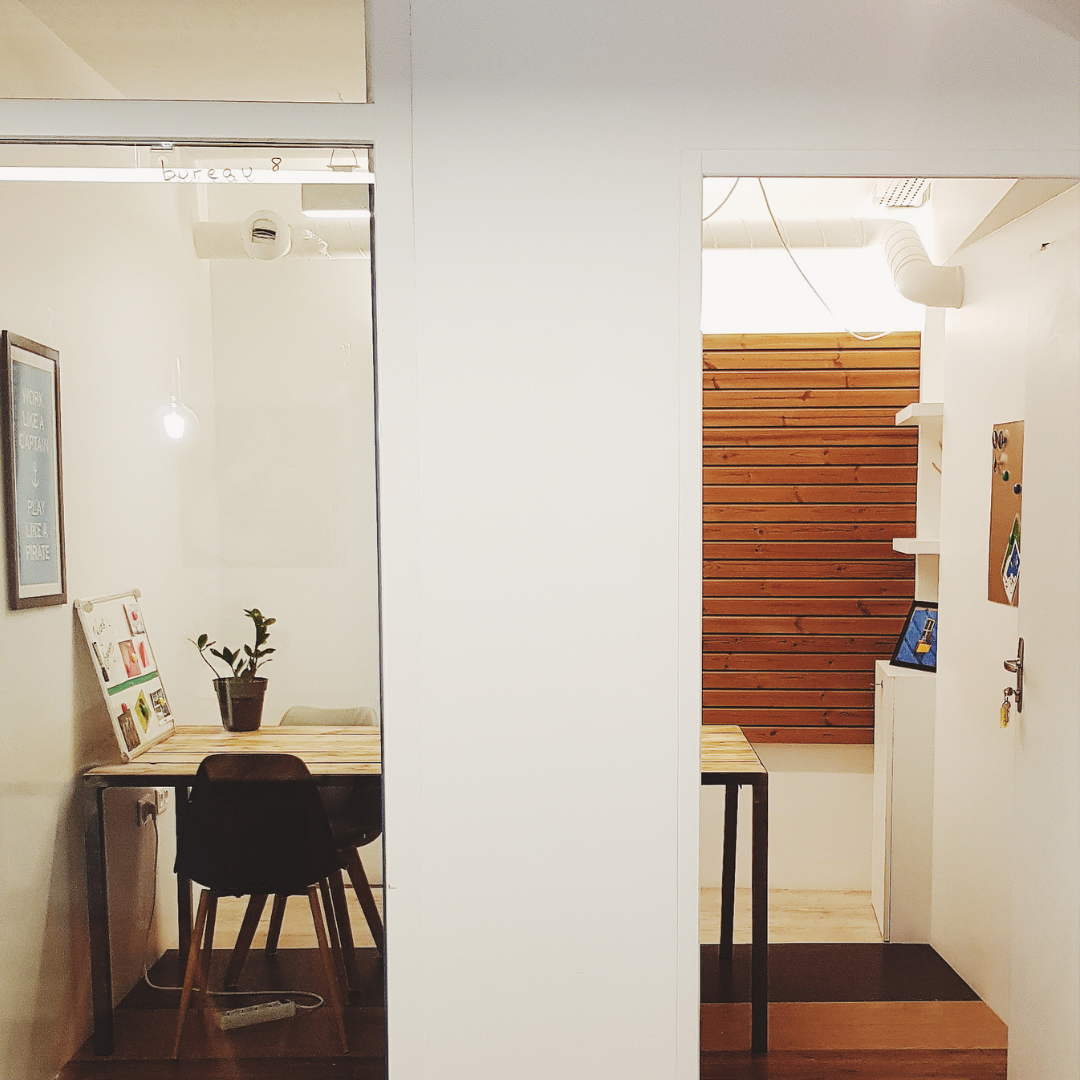 bureau privé 4 personnes en coworking chez myCowork Beaubourg - flexible - sans engagement - Paris4