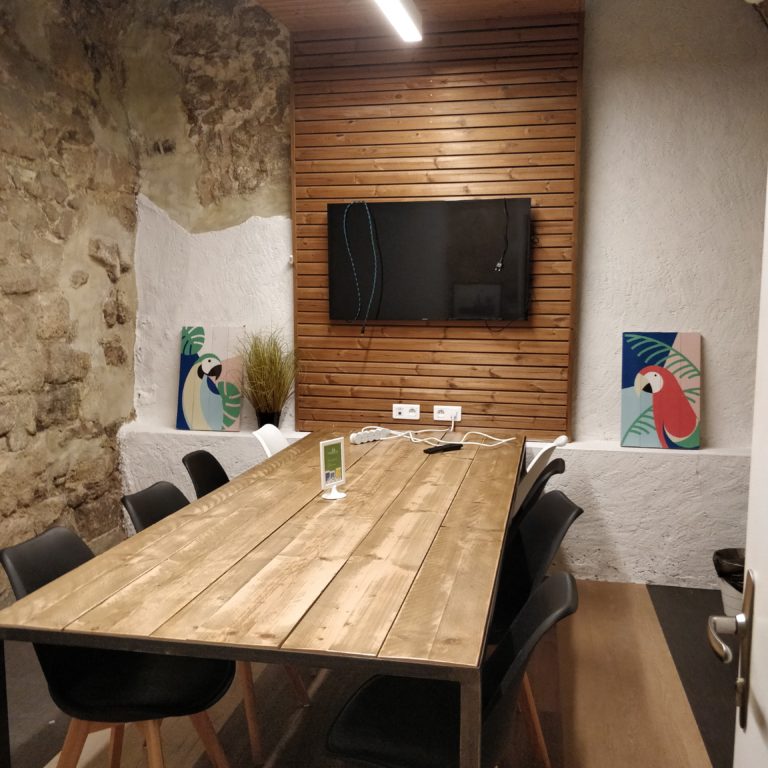 Salle de réunion DALI 8 pers - myCowork Beaubourg 3 - espace de coworking Paris4 - implantation réunion