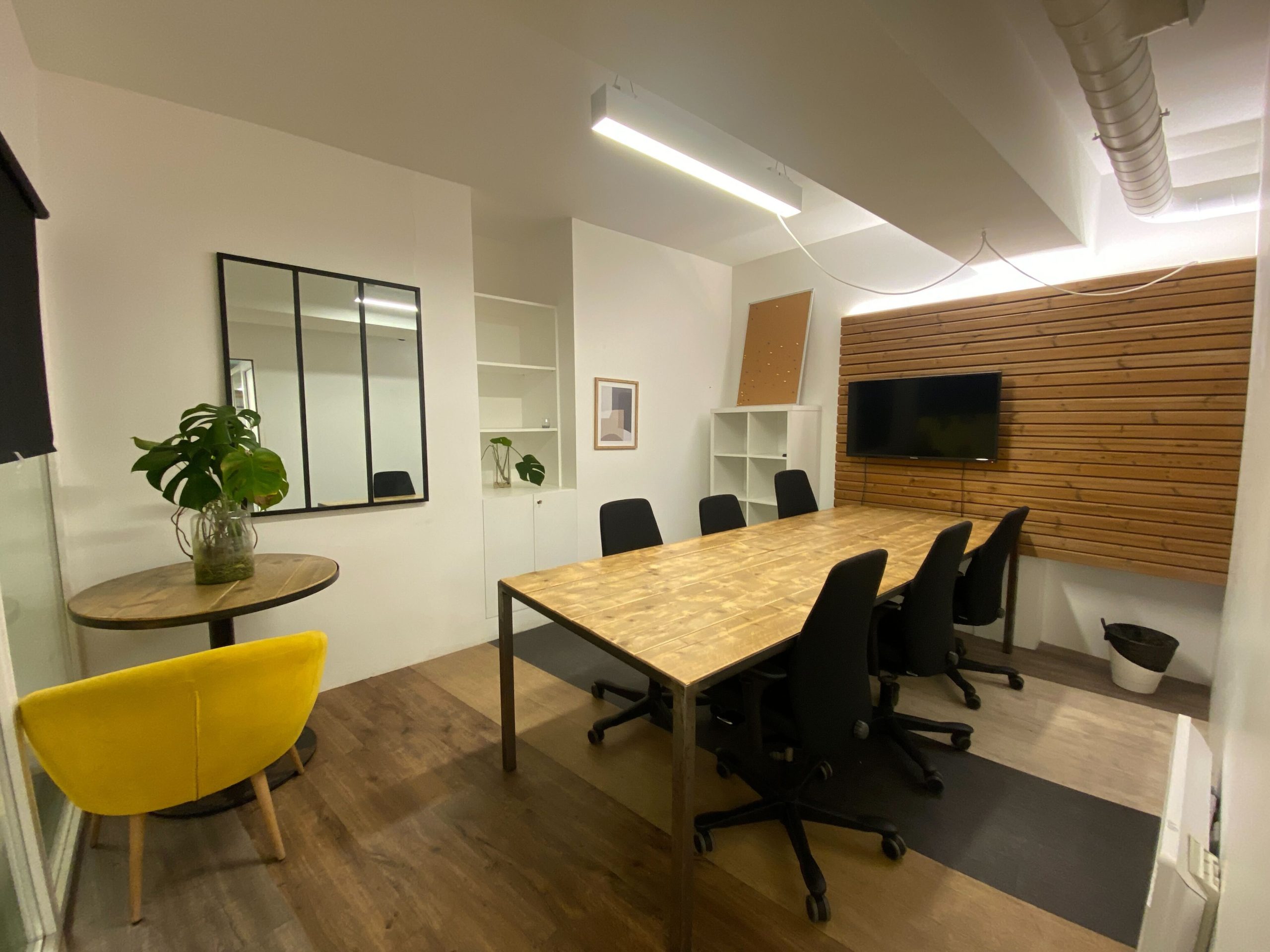 Bureau privés disponible myCowork Beauboug coworkingchâtelet