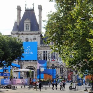 Place de l'Hotel de Ville tout à côté de myCowork Beaubourg