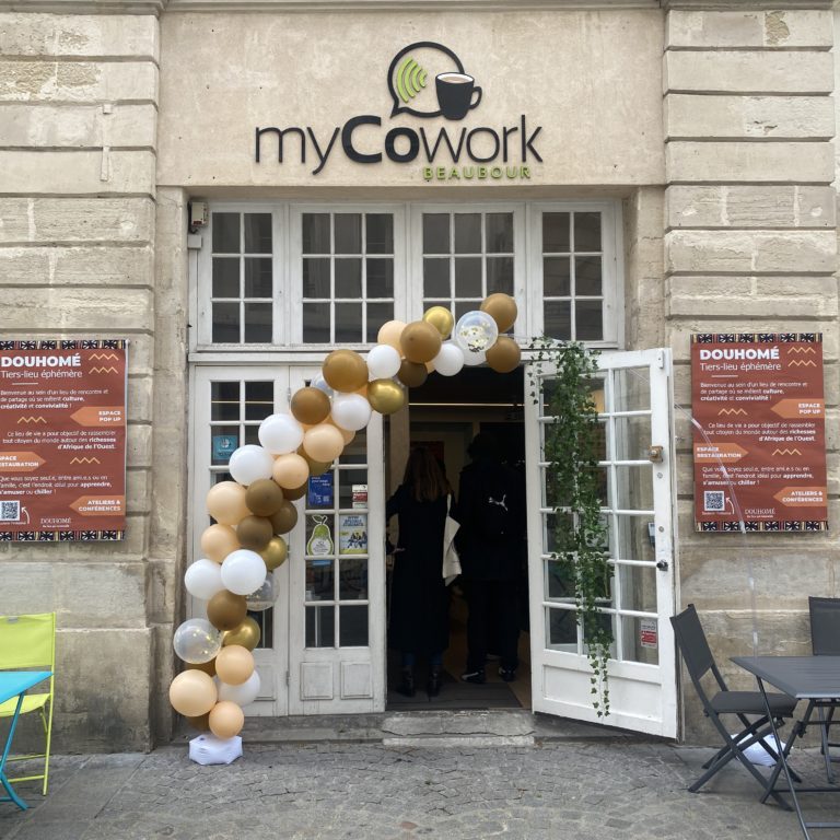 Popup Douhomé chez myCowork : Une immersion dans la culture d’Afrique de l’Ouest - devanture myCowork Beaubourg, espace de privatisation Paris