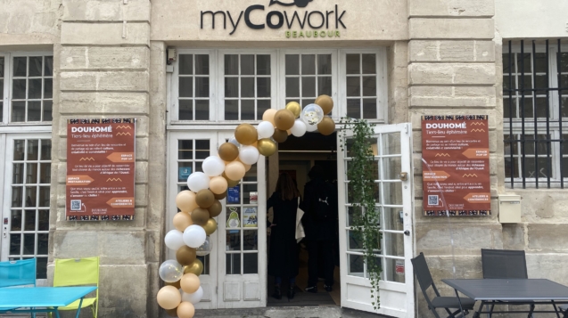 Popup Douhomé chez myCowork : Une immersion dans la culture d’Afrique de l’Ouest - devanture myCowork Beaubourg, espace de privatisation Paris